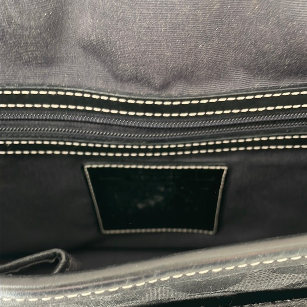 Coach Black Signature Shoulder Bag vintage authentic - Picture 2 of 6